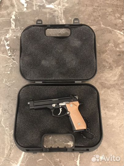 Брелок пистолет beretta 92