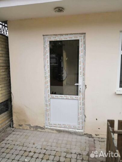 Дверь пластиковая
