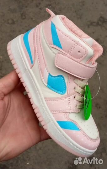 Новые ботинки для девочки 32-36 размеры