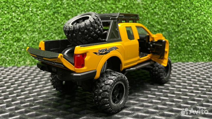 Модель автомобиля Ford F-150 Raptor пикап металл