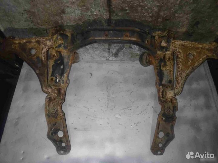 Балка подмоторная Opel Omega