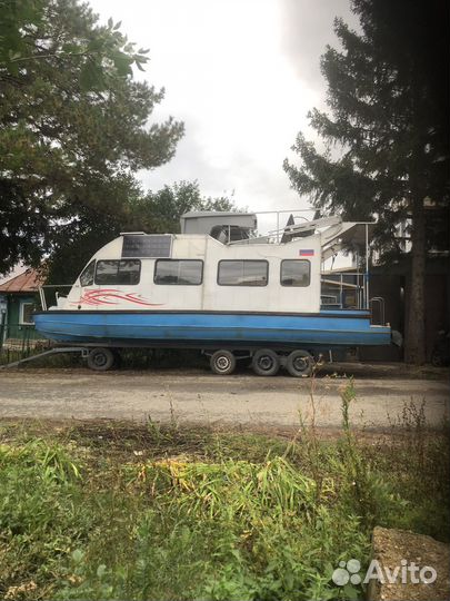 Катер хаус бот