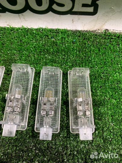 Подсветка двери Bmw 5 F10 N20B20B 2012