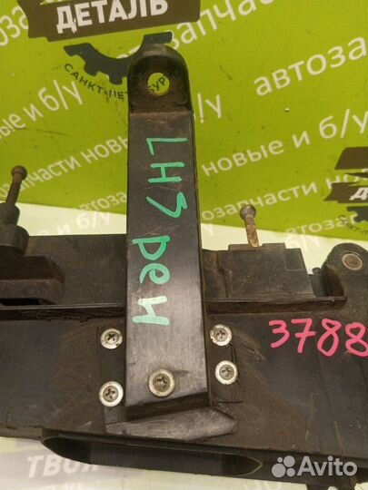 Кронштейн фары левый Chrysler Lhs 3.5 1993