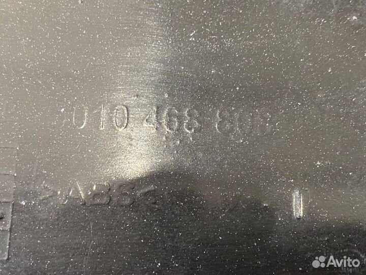 Накладка на решетку радиатора правая Renault