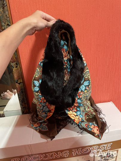 Головной убор капор платок с мехом норки