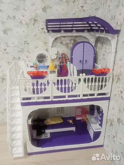 Домик кукольный