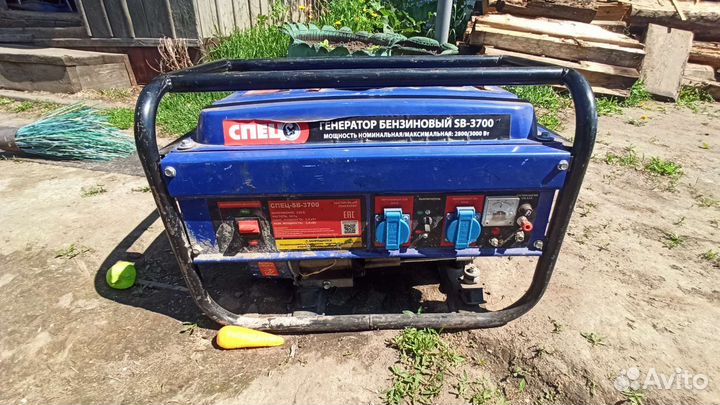 Бензиновый генератор