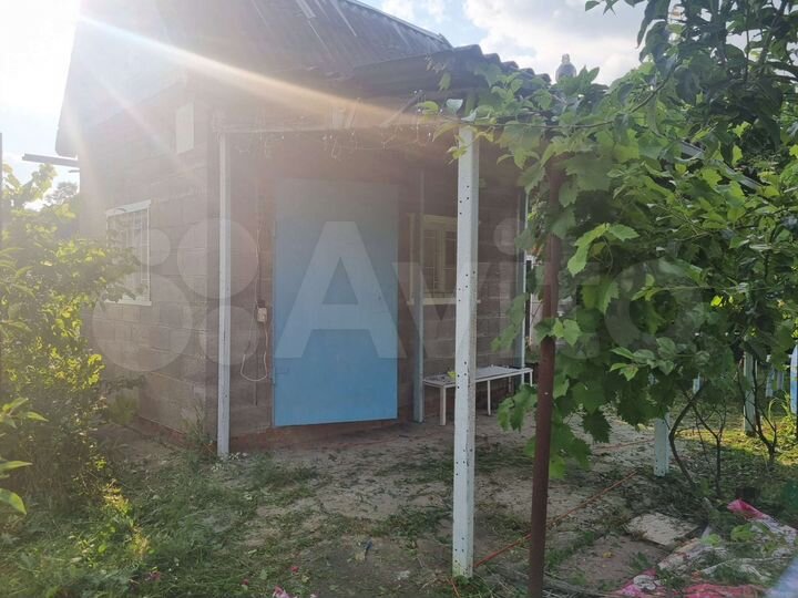 Дача 10 м² на участке 8 сот.