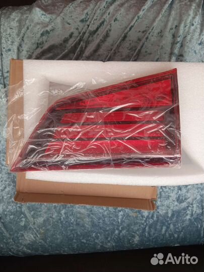 Mitsubishi Outlander Фонарь в заднюю дверь левый