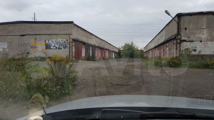 Гараж, > 30 м²