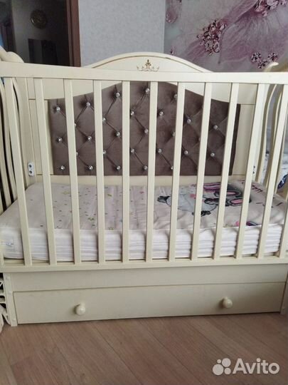 Детская кроватка