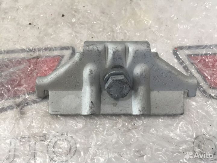 Крепеж акб BMW 4 F36