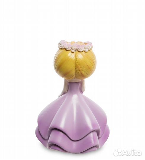 Фигурка Девочка в платье A2131630