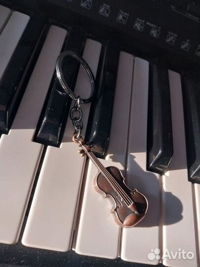 Брелок для ключей отличный подарок музыканту