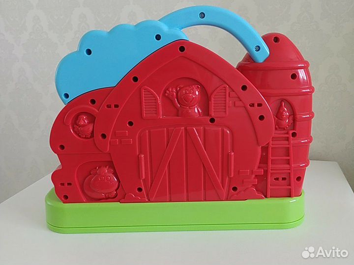 Развивающий домик Chicco (говорящая ферма)