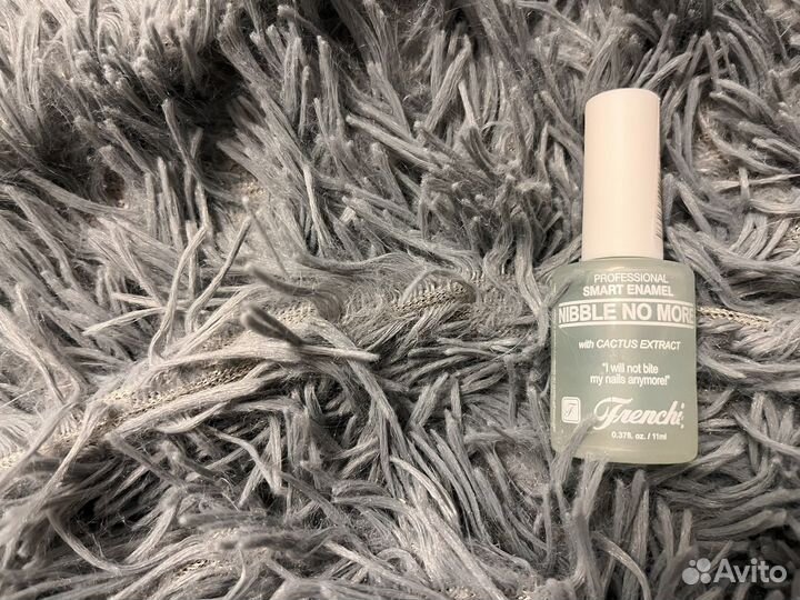 Лак для ногтей: Умная эмаль «Грызи не хочу»