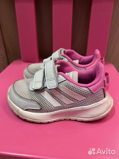 Кроссовки для девочки adidas 24