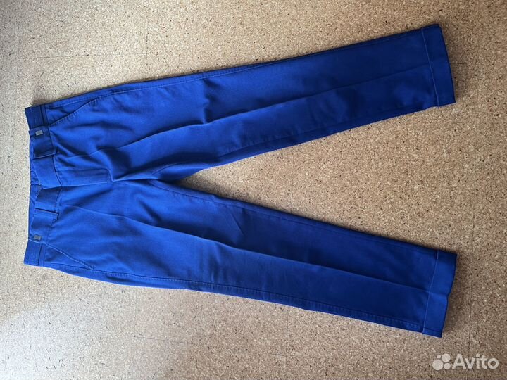 Костюм-тройка на рост 146-152