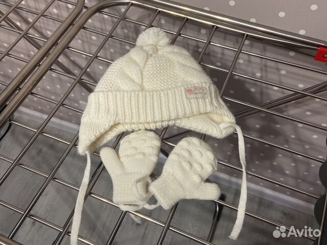 Шапка и варежки на девочку