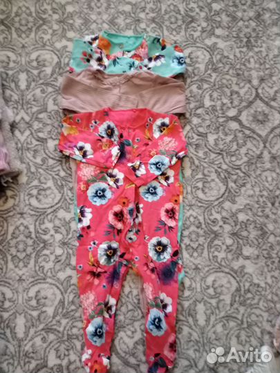 Одежда на девочку 1-1,5 г