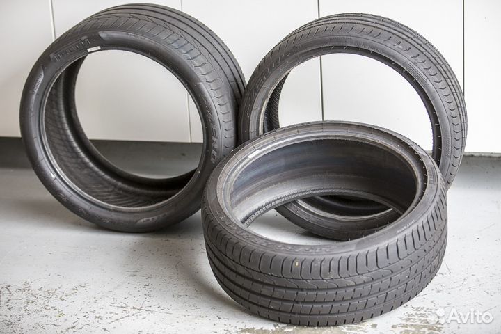 Pirelli P Zero 255/35 R20