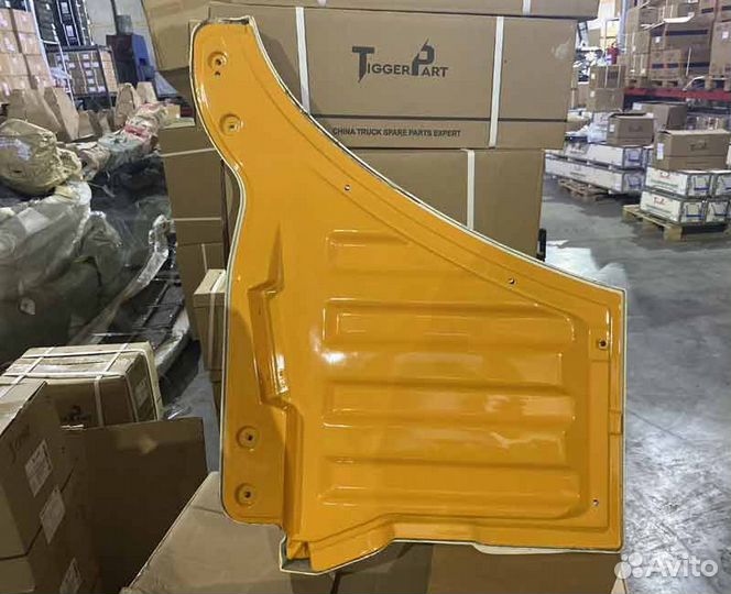 Накладка двери нижняя левая оранжевая Х3000 DZ1425