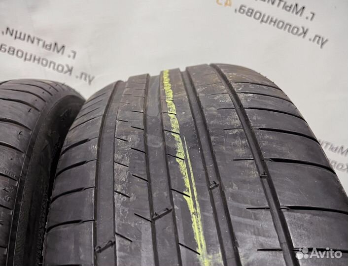 Michelin Pilot Sport 4 235/45 R18 94Y