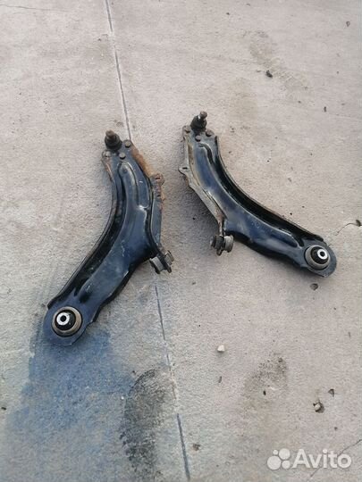 Рычаги передней подвески Renault Kangoo 2