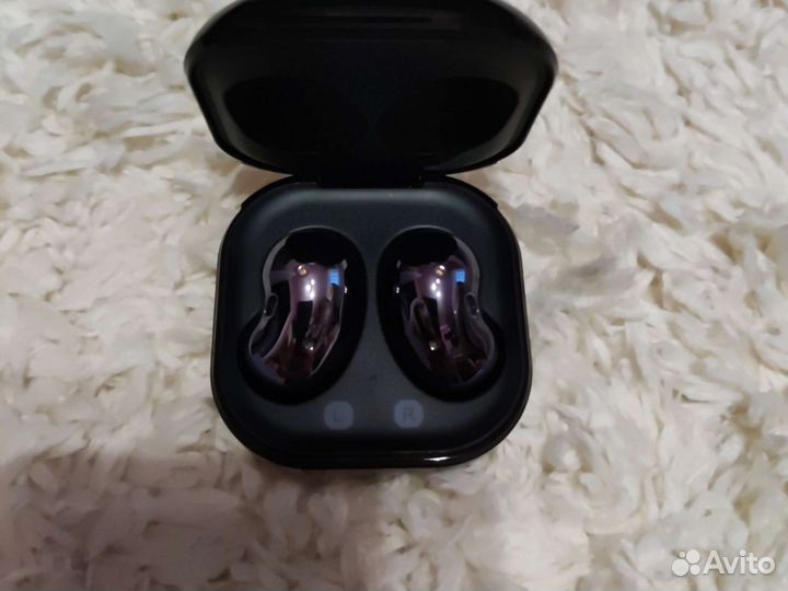 Беспроводные наушники samsung buds live