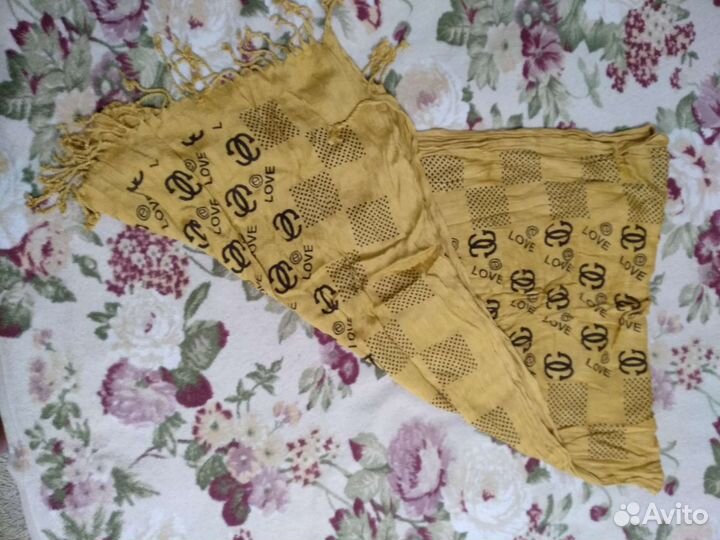 Шарф женский весенний