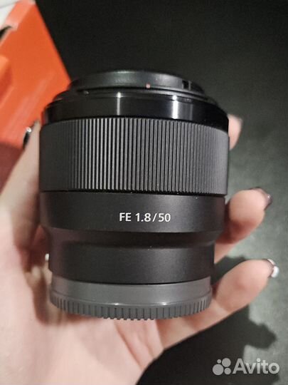 Объектив Sony FE 50mm F1.8