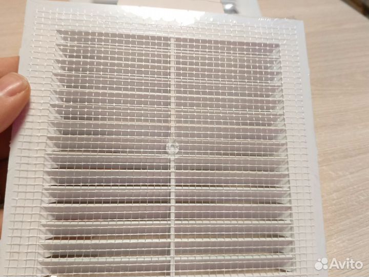 Вентиляционная решетка 15х15 См. Белая глянец