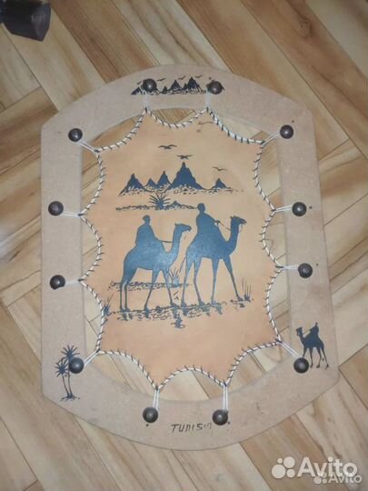 Сувенирная тарелка и пано Тунис