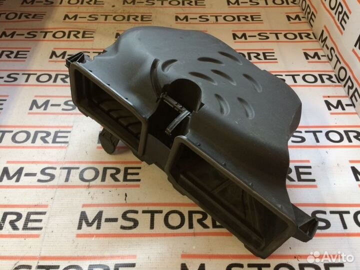 Воздухозаборник Mercedes-Benz E-Class W212 272.952