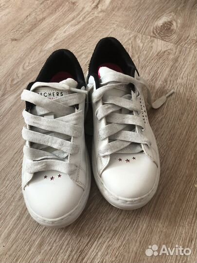 Кроссовки для девочки Skechers