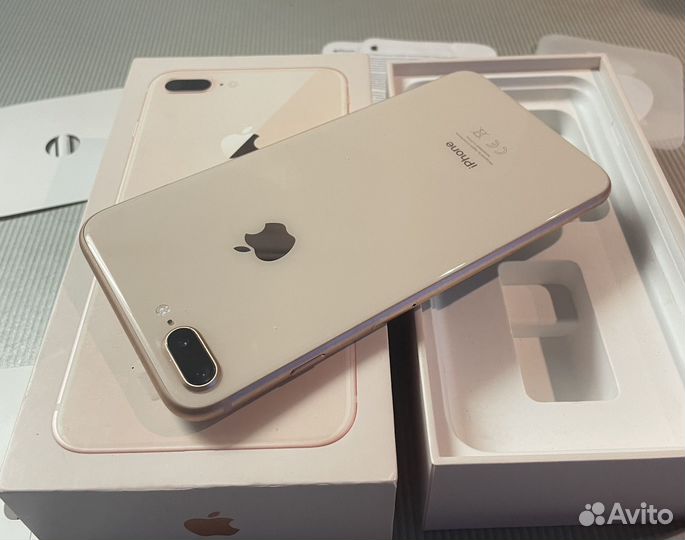 iPhone 8 Plus, 64 ГБ