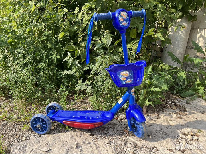 Самокат детский трехколесный