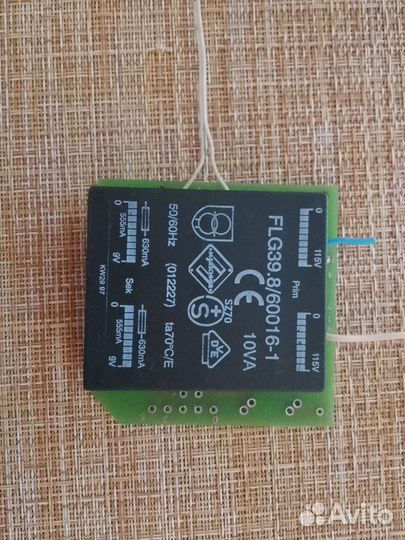 Понижающий трансформатор 220/2*9v