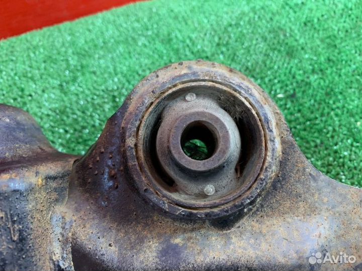 Рычаг задний правый Toyota Town Ace Noah SR40G