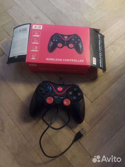 Беспроводной игровой контроллер
