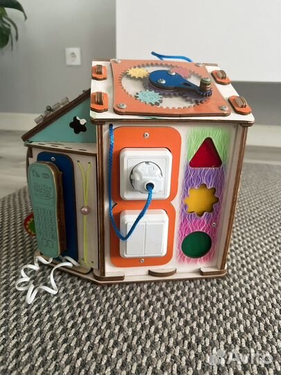 Бизиборд домик со светом