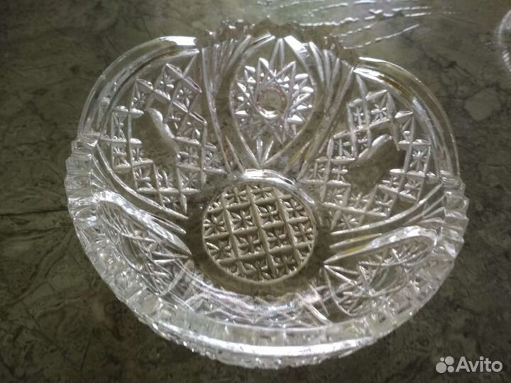 Хрустальная ваза