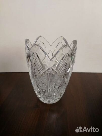 Хрустальная ваза тюльпан