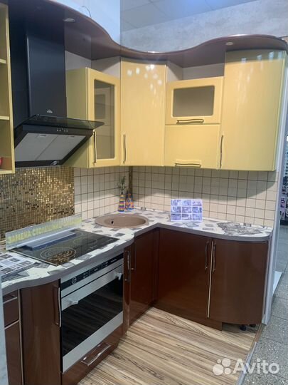 Кухонные гарнитуры