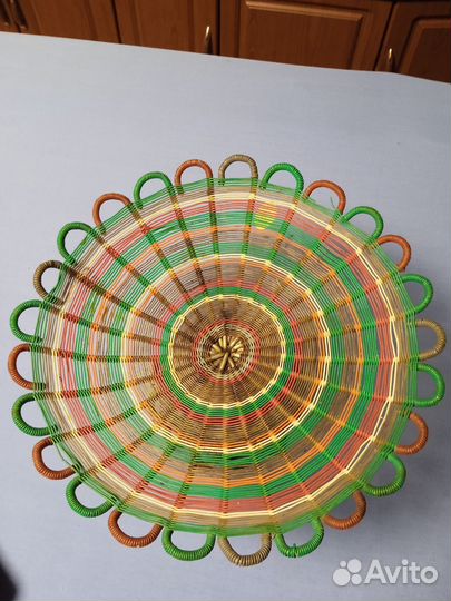 Плетёная фруктовница