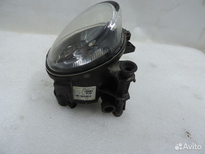 Фара противотуманная правая Audi A4 2008 - 2015