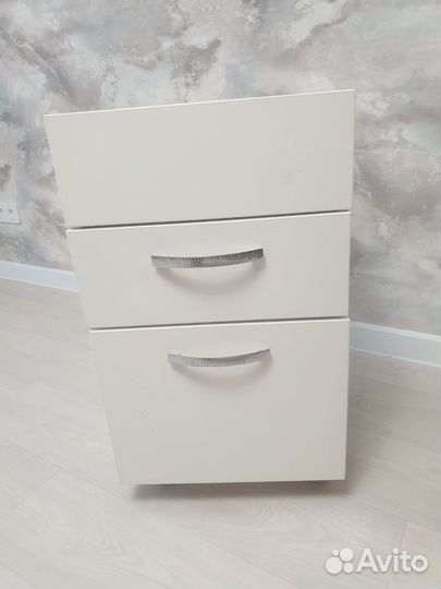 Тумба для педикюра и маникюра