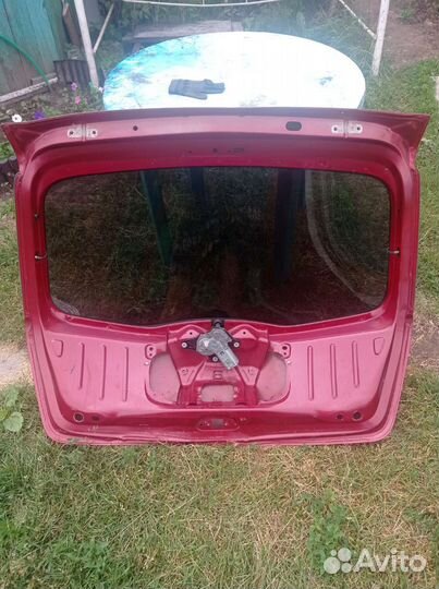 Дверь багажника на renault stepway1