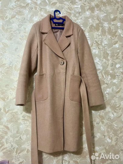 Пальто женское 48 размер